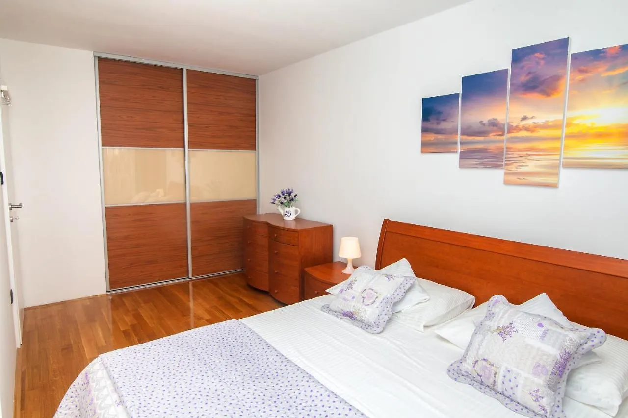Apartment Zoi Split